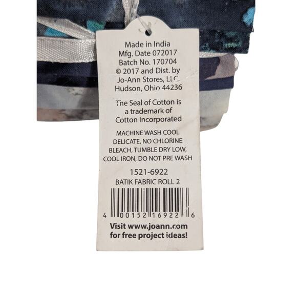 Neutral Batiks Junior Jelly Roll - Picture 2 of 5